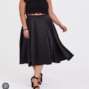 Chic Plus Black A-Line Skirt